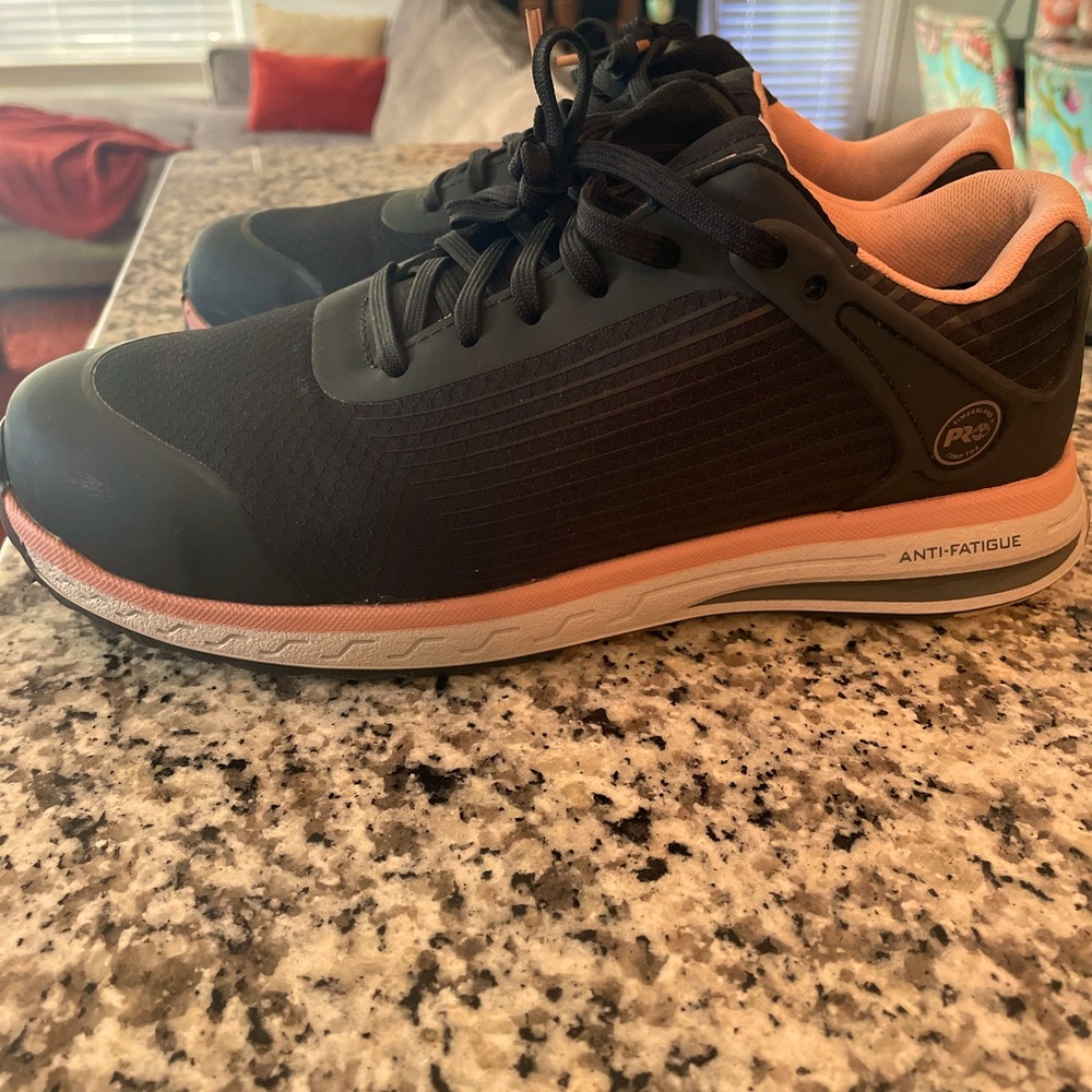 Timberland Sneakers Size 9 Women’s